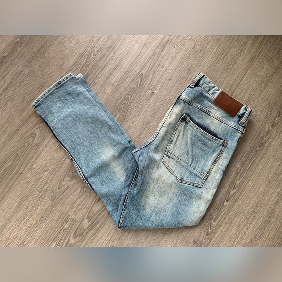 H&M Light Denim Blue Tapered Jeans for Boys - Picture 3 of 10